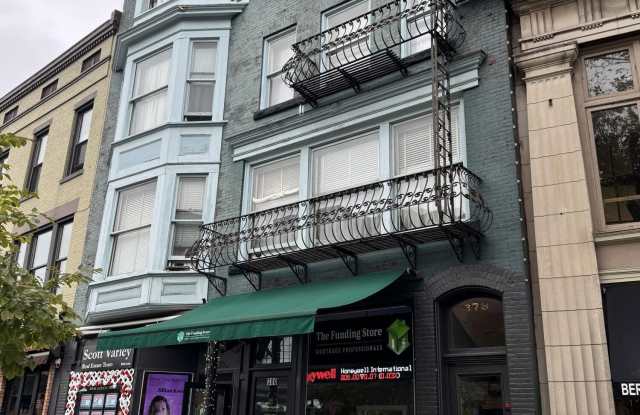 378 Broadway photos photos