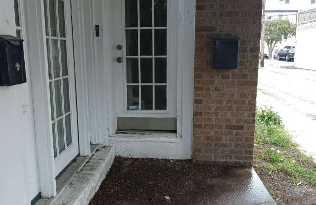 1 N Parker Ave Ave photos photos