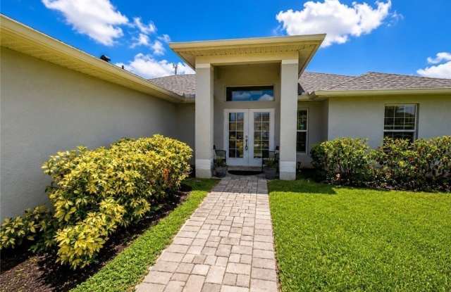 1008 SW 33rd Terrace Gallery 2