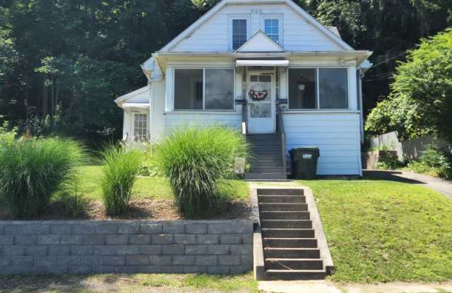 115 Clay St 2nd Floor - 115 Clay Street, Thomaston, CT 06787 115 Clay St 2nd Floor - 115 Clay Street, Thomaston, CT 06787