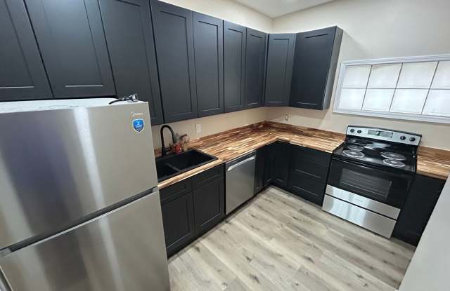 316-318 W. Adams St. photos photos