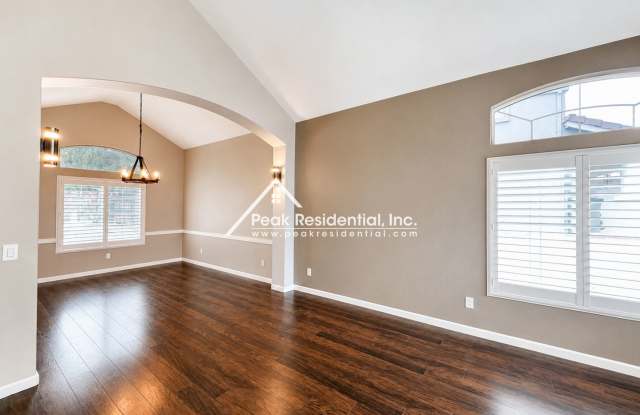 Wonderful 4bd/2.5ba Roseville Home With Pool! Gallery 4
