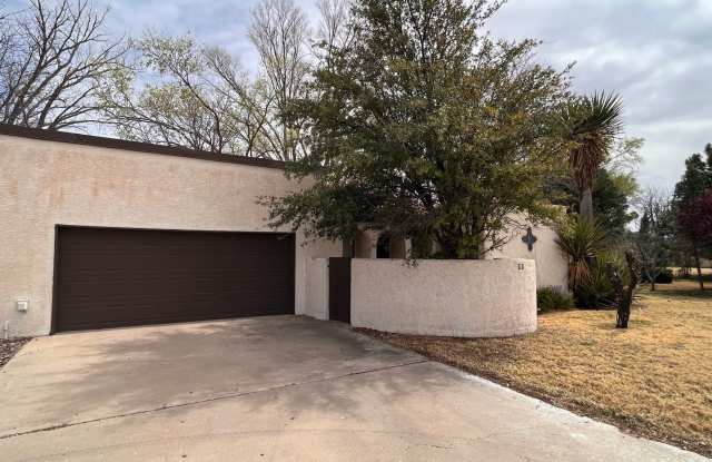 Move in ready! - 57 Brentwood Road, Roswell, NM 88201