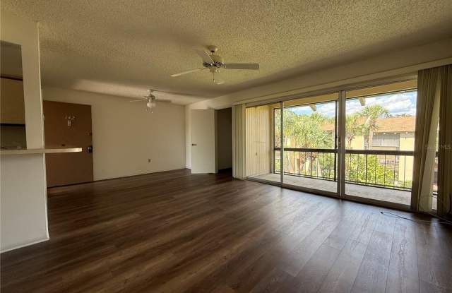 592 ORANGE DRIVE - 592 Orange Drive, Altamonte Springs, FL 32701
