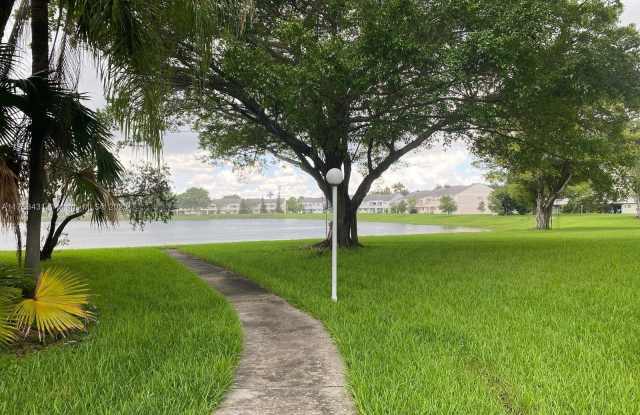 3461 NW 44th St photos photos