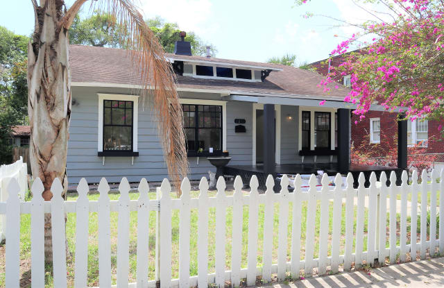 1011 E 26th Ave - 1011 26th Avenue, Tampa, FL 33605