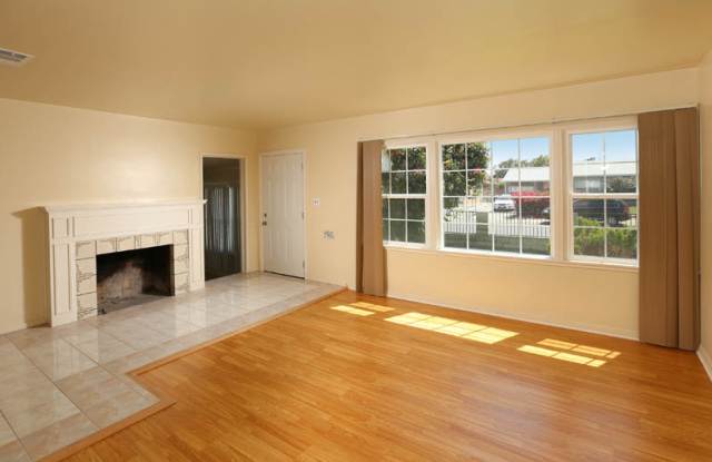 8850 Remick Avenue Gallery 4
