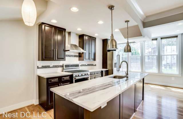 637 Franklin St NE - 637 Franklin St NE, Washington, DC 20017