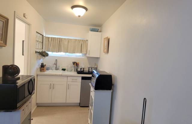 3629 State St photos photos