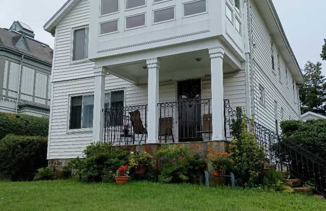 836 Belmont Street photos photos