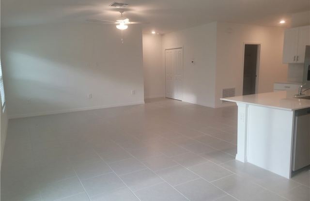 17329 Cantu Court Gallery 4