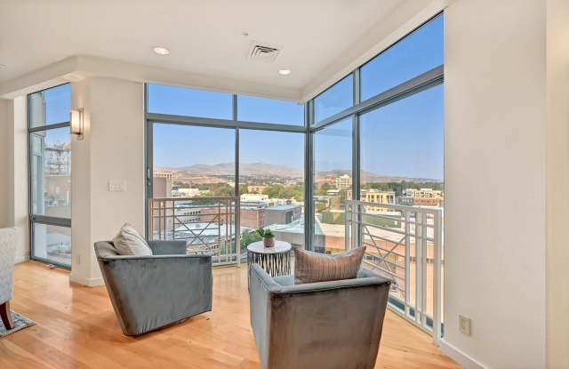 Luxury Condo in Downtown Boise Gallery 4