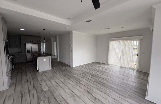 19477 Bermuda Court Gallery 4