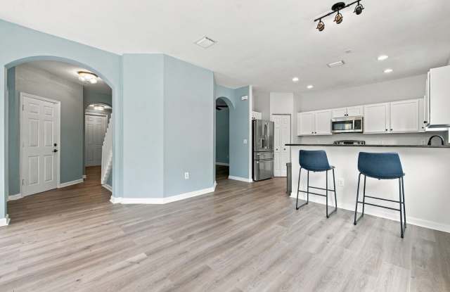Spacious 4-Bedroom Townhome | 2,122 Sq Ft, Private Backyard, Washer & Dryer + Resort-Style Amenities! Gallery 3