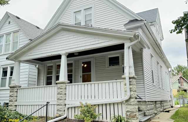 2210 East Bennett Avenue - LOWER photos photos