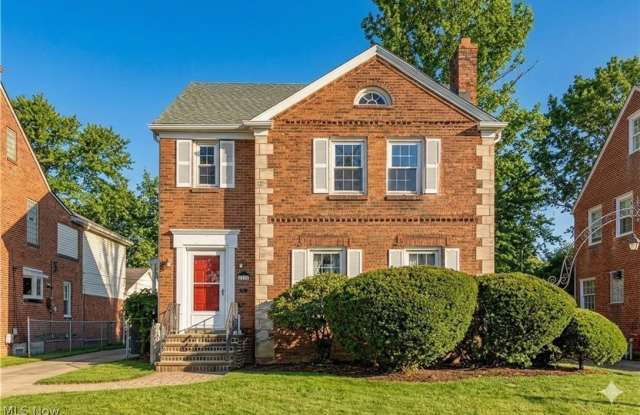 2317 Canterbury Road photos photos