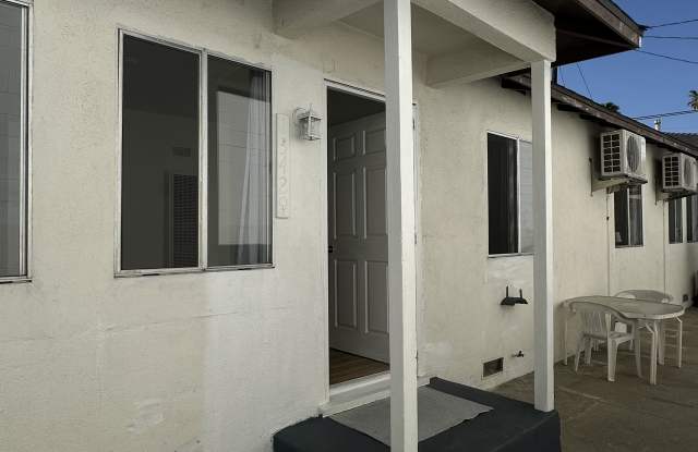 13429 Beach Ave photos photos