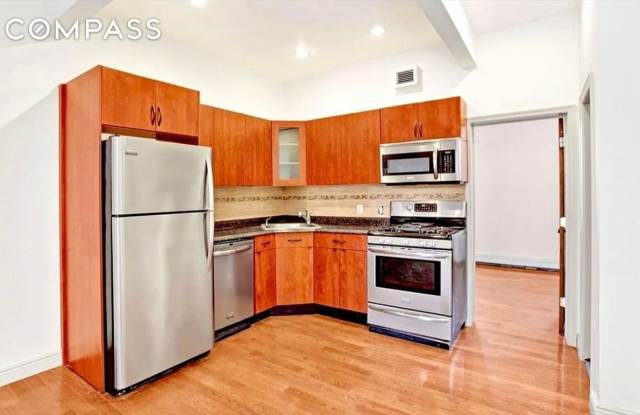 323 7th Street - 323 7th Street, Brooklyn, NY 11215
