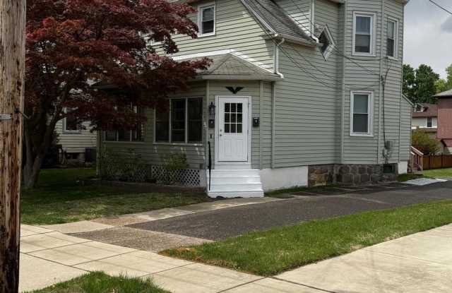 27 W COLLINGSWOOD Avenue photos photos