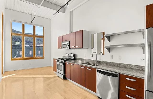 231 Robinson Street photos photos