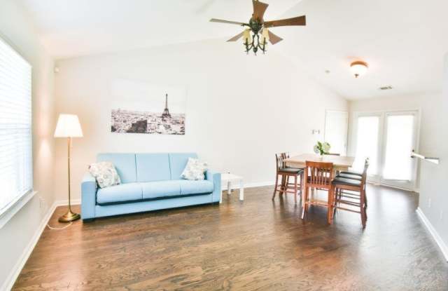 2592 Boulder Hill Court SE Gallery 4
