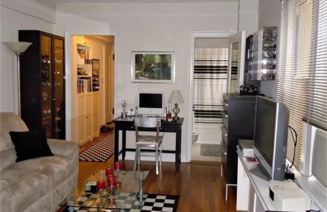 321 E 54th Street E - 321 East 54th Street, Brooklyn, NY 11203 321 E 54th Street E - 321 East 54th Street, Brooklyn, NY 11203