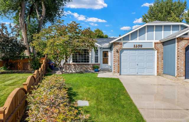 Available Now, 2bd/1b Townhome in SE Boise! Gallery 1