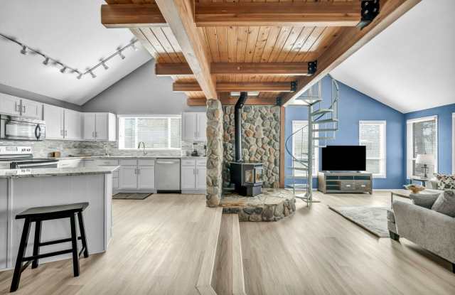 FULLY FURNISHED HOME in a PEACEFUL RANCH-STYLE SETTING with MOUNTAIN VIEWS & MODERN UPGRADES IN SPANISH SPRINGS photos photos