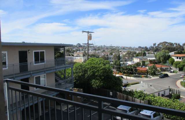Desirable Pt Loma Fully Updated 1 BDR 1 BA Apartment. photos photos