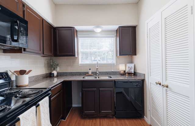 Summer Bend Apartments Gallery 4