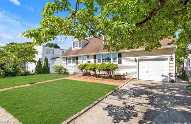 1002 Eglon Court Gallery 2
