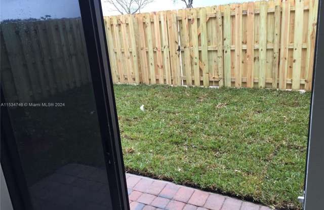 25122 SW 115th Ave - 25122 Southwest 115th Avenue, Princeton, FL 33032