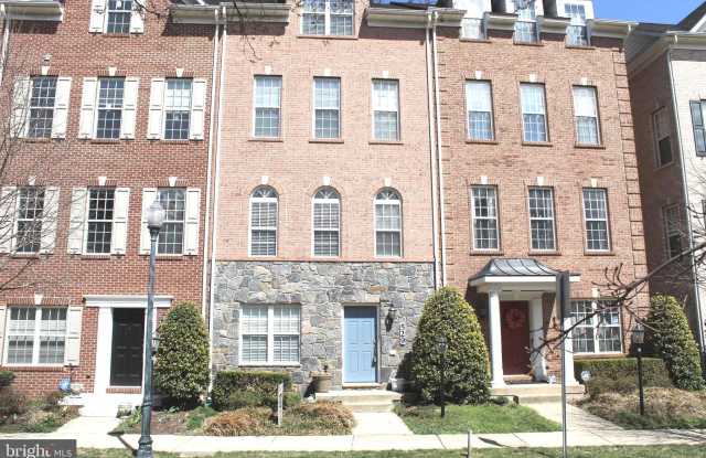 529 GIRARD STREET - 529 Girard Street, Gaithersburg, MD 20877