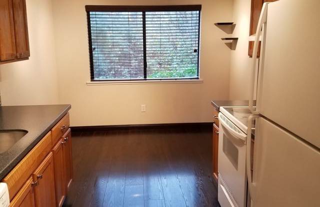 3570 Narrows View Lane NE #102 Gallery 3