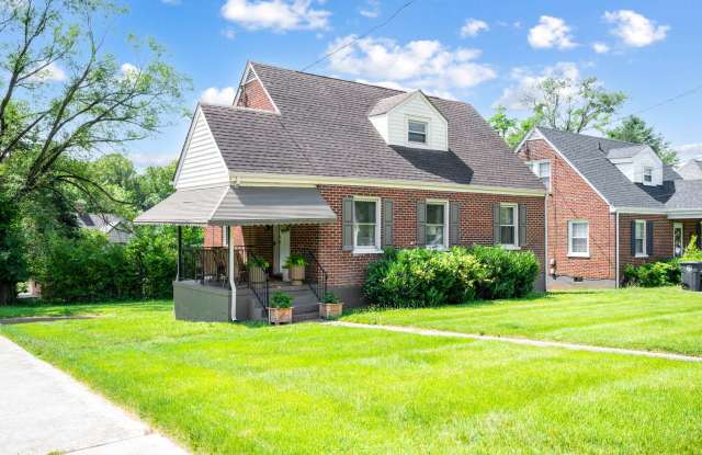 3 Bedroom || 1.5 Bathroom Single Family Home photos photos