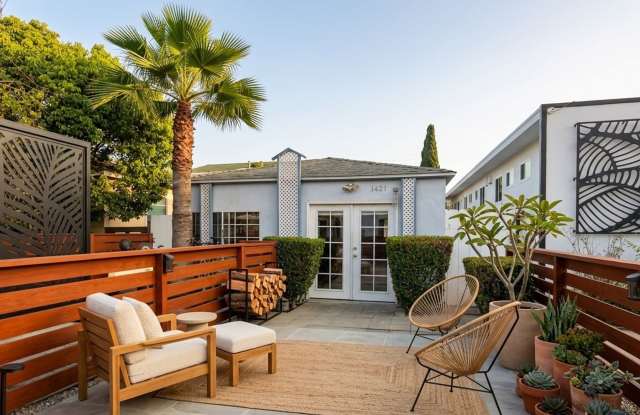 1421 Grand Avenue photos photos