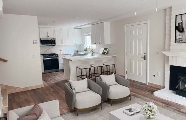 New  Updated 2 Bed / 1 Bath Lower Level Unit on Fire Mountain photos photos