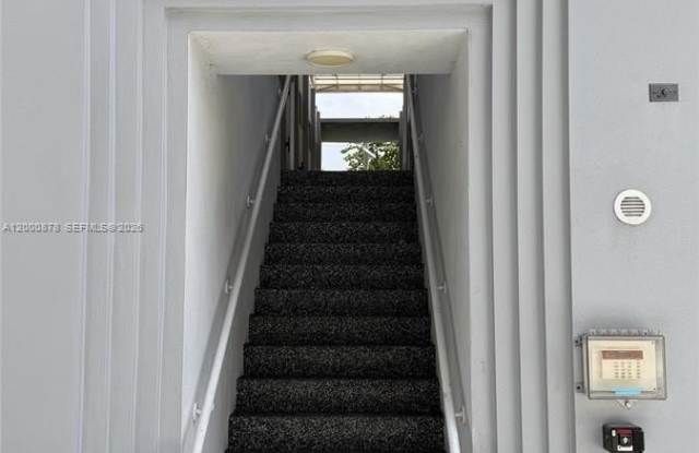 645 Palmetto Dr photos photos