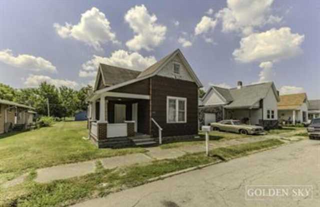1109 East 8th Street photos photos