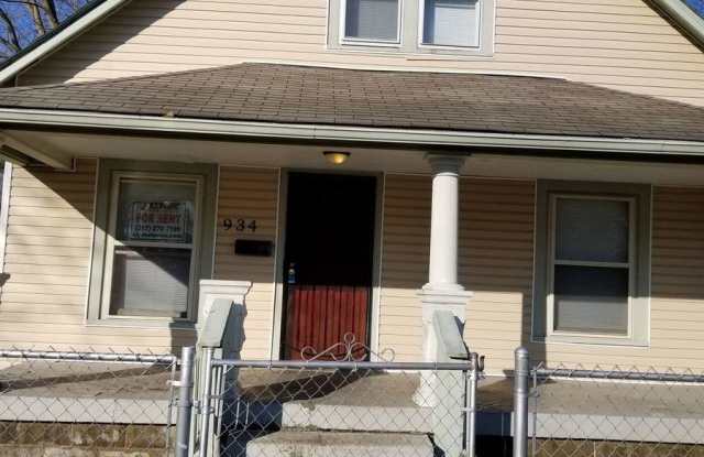 934 Haugh St Gallery 2