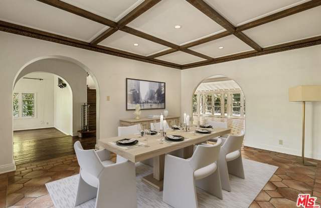 512 N Palm Dr Gallery 4