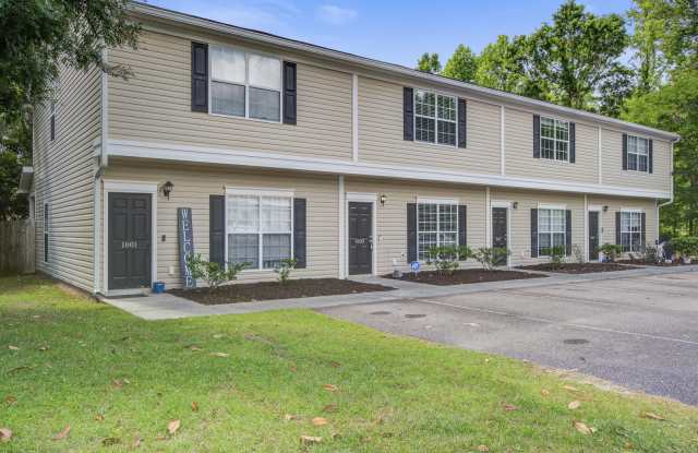 1003 Lexi Court Gallery 1