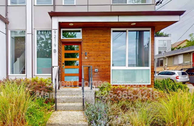 9219 Linden Avenue North - Unit B photos photos