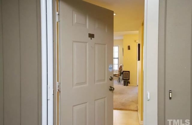 Room in 2 Bedroom Home at Chimney Ridge Pl photos photos