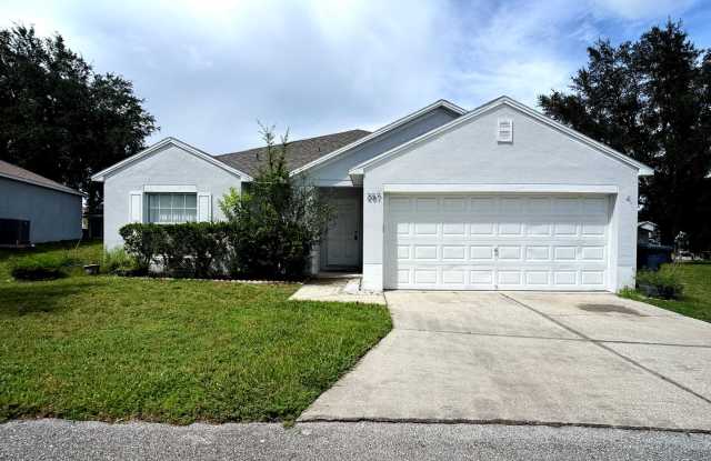 Move-In Ready! New Interior Paint! New Laminate Flooring! New Bathroom Tile! Lawn Care & Pest Control Included! Pet Friendly! Gated Community! Gallery 1