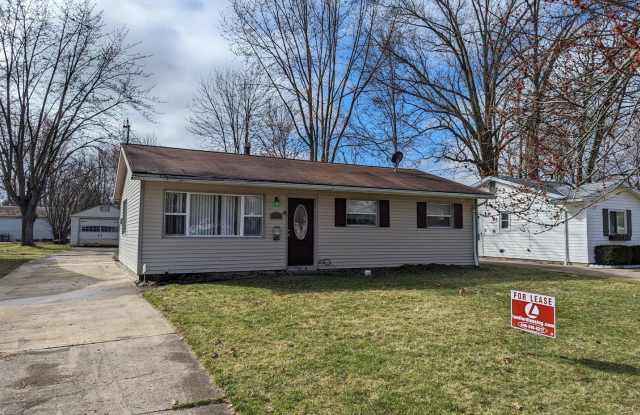 Cozy Three-Bedroom Ranch: Your Ideal Home Awaits! - 705 Eastern Heights Boulevard, Elyria, OH 44035