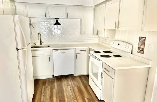 4065 Capital Heights Avenue photos photos