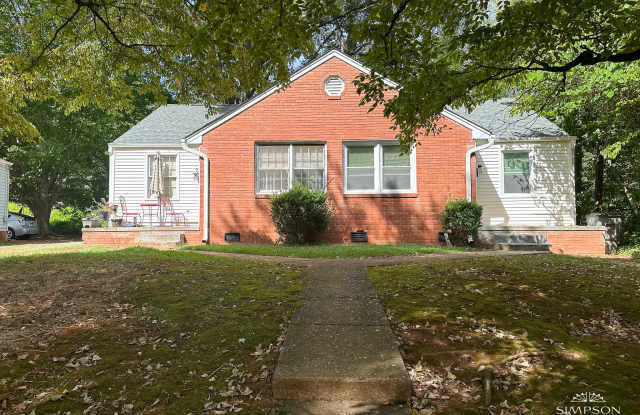 1415 Richmond Pl. - Gallery 1