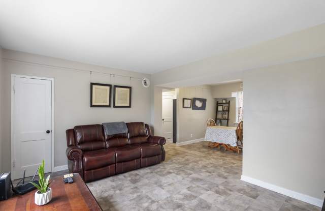 527 Saluda AvenueApt 1 photos photos