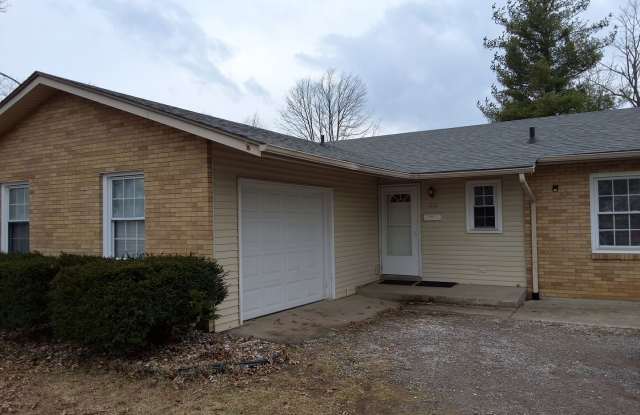 Beautiful Cozy 3 Bed, 2 Bath House located in the heart of Elizabethtown photos photos